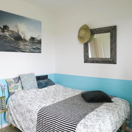 Petit Studio Terrasse Rez De Jardin Piscine Sur L'Ocean Lägenhet Biarritz Exteriör bild